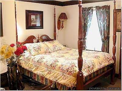 Williamsburg Sampler B & B 外观 照片